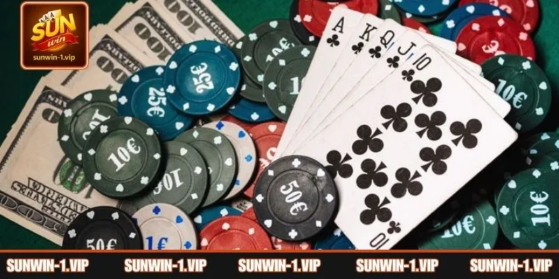 So sánh độ mạnh yếu giữa thùng phá sảnh và các bộ bài khác